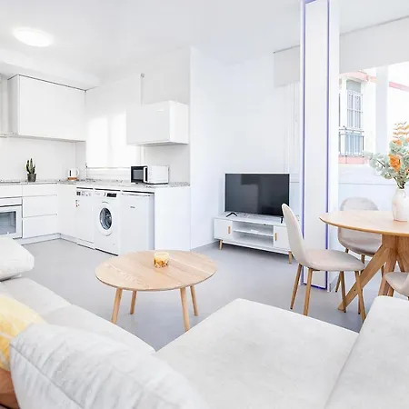 Apartament The First Patrocinio Center *